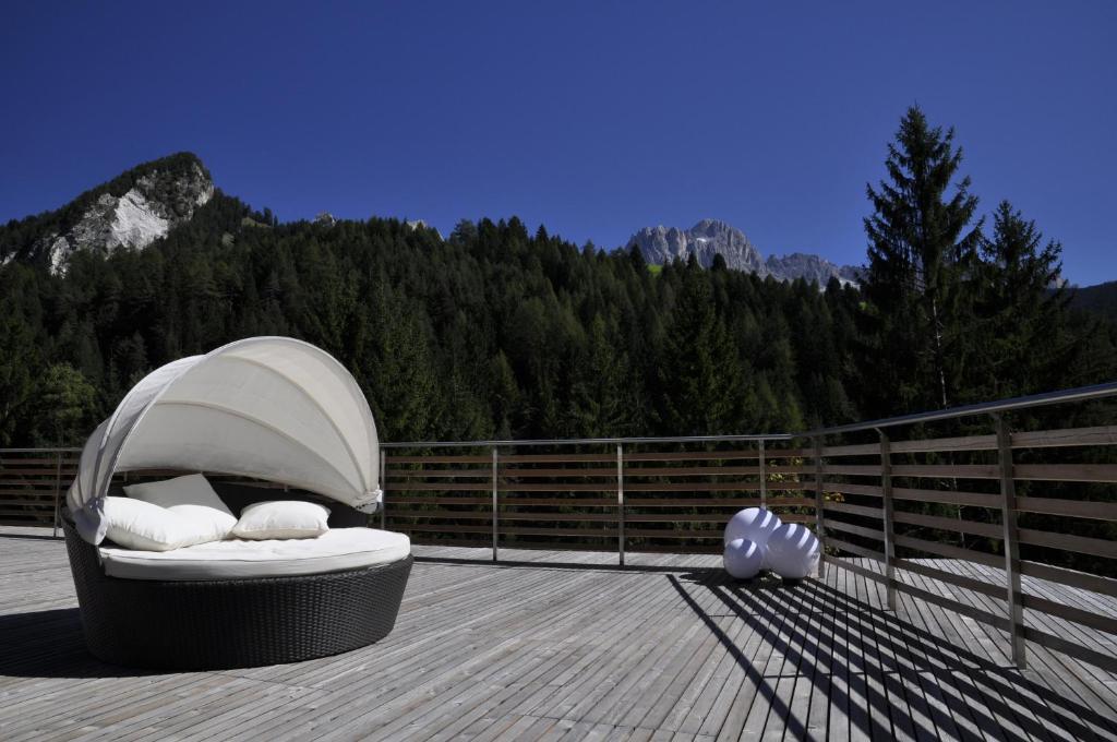 Hotel Pine Tires Bagian luar foto